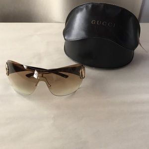 Gucci Horsebit Sunglasses Wraparound Gold/Tan